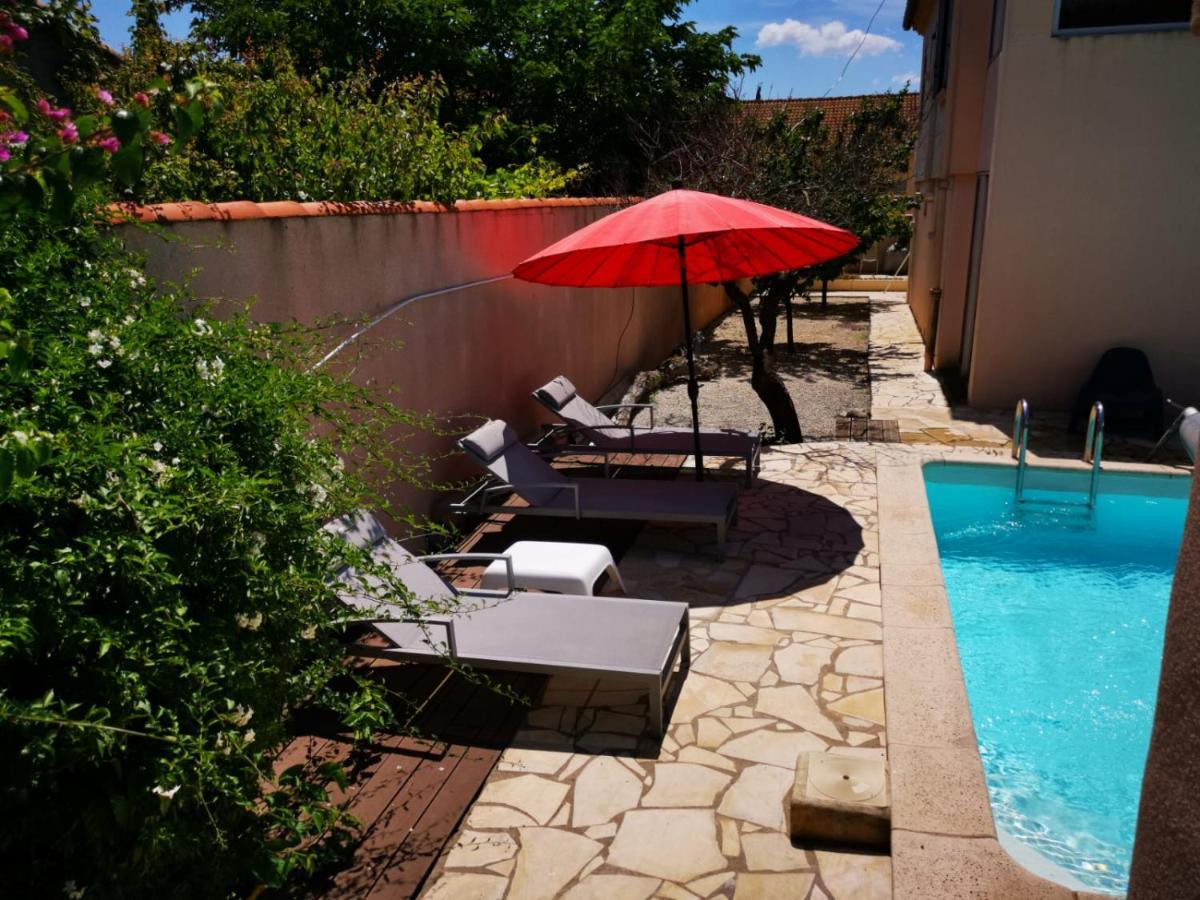 joli appartement indépendant avec piscine chauffée chez propriétaire Bernis Esterno foto