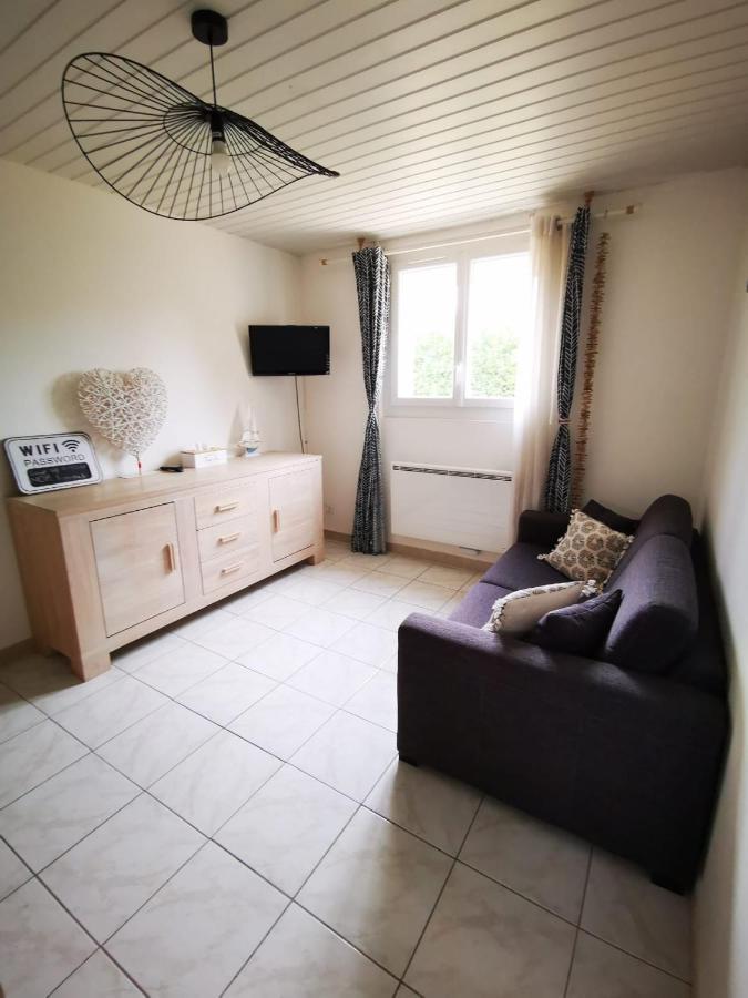 joli appartement indépendant avec piscine chauffée chez propriétaire Bernis Esterno foto